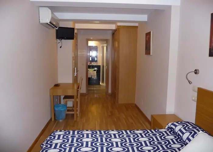 Hortas P.r. בית הארחה 3*